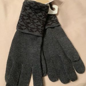 NWT Michael Kors Gloves